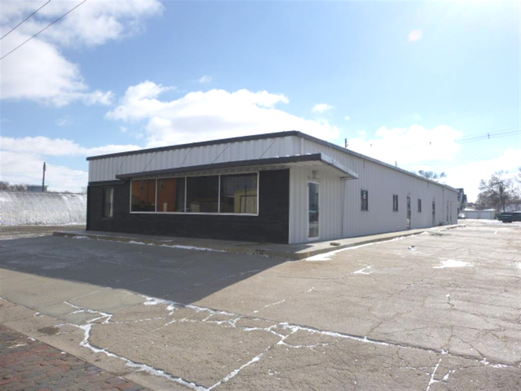 1218 K St, Aurora, NE 68818