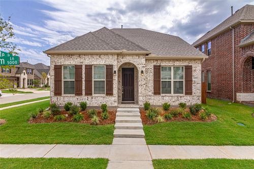 5001 Basham Ln, Mckinney, TX, 75070-1308 | Card Image