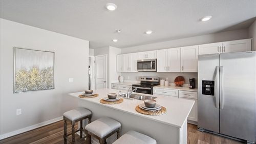 1058 Maple St, Waukee, IA, 50263-7402 | Card Image