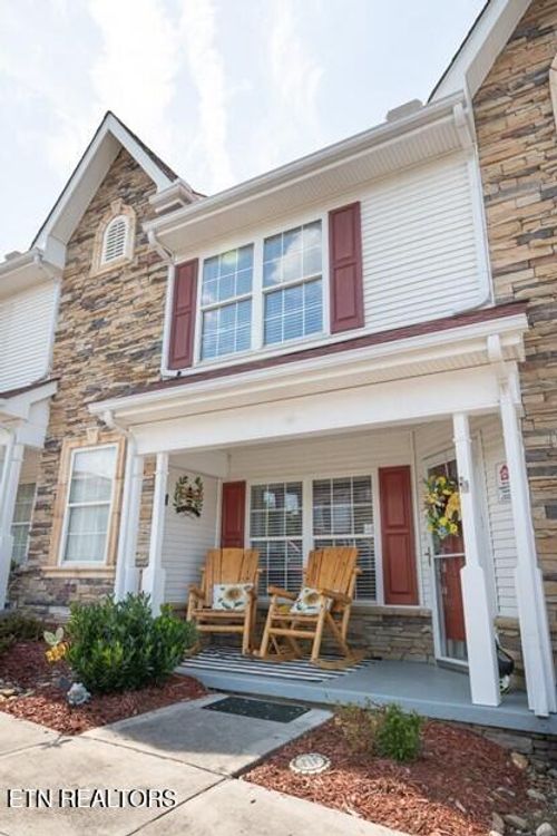 535 Orchard Valley Way, Sevierville, TN, 37862-5437 | Card Image