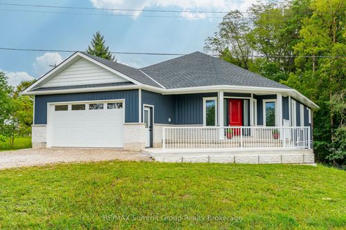 307 1st Ave N, Chesley, ON, N0G1L0 | Card Image