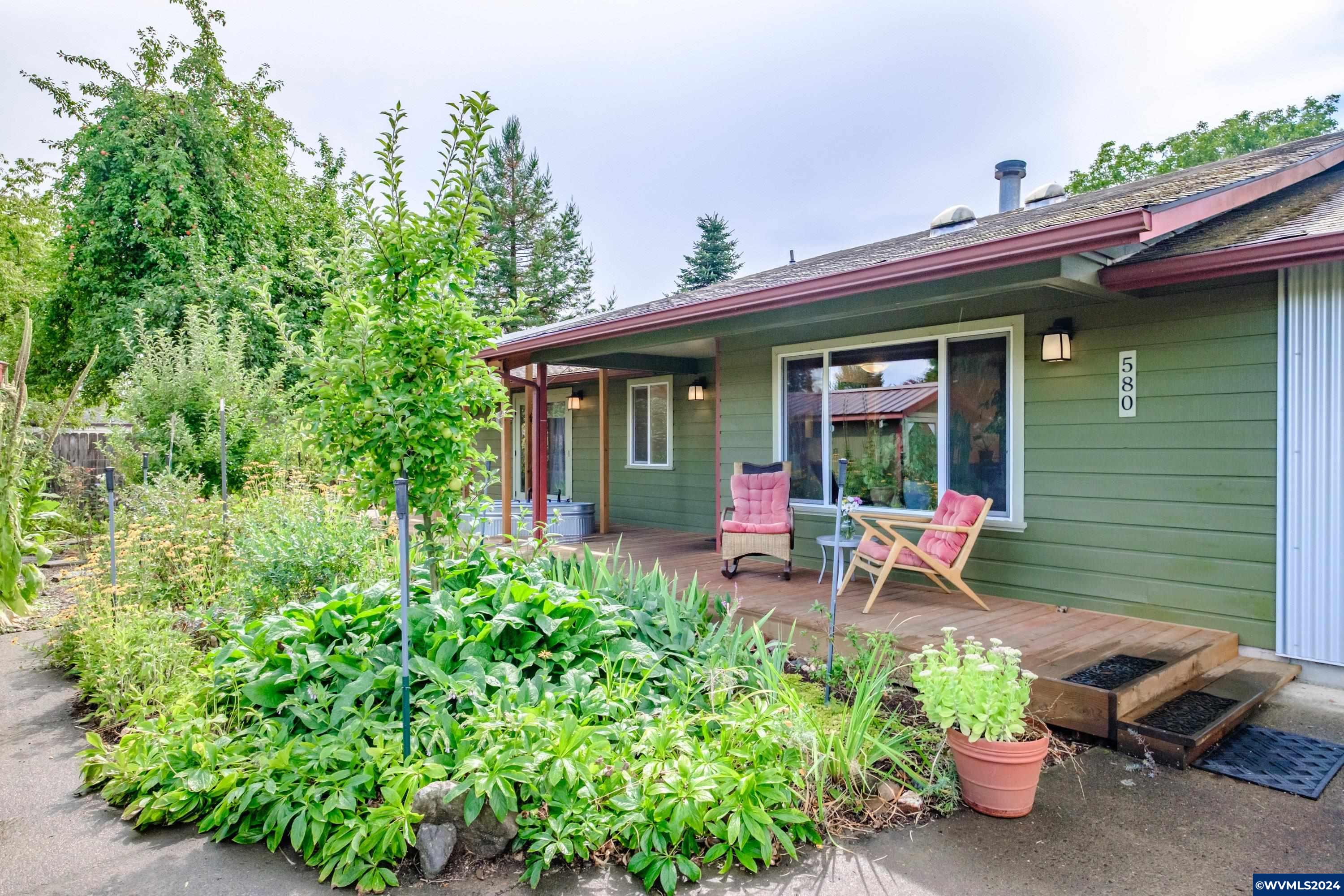 Viewmont Ave, Corvallis, OR 97333