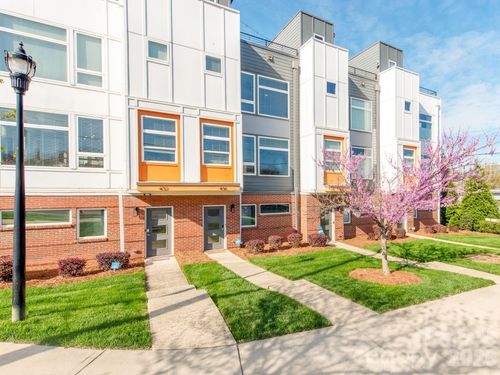 436 Southend Crossing Ln, Charlotte, NC, 28203-6620 | Card Image