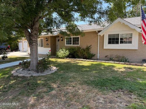 3585 Hearst Dr, Simi Valley, CA, 93063-3236 | Card Image