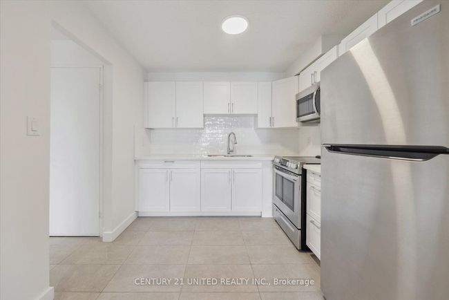 303 - 1155 Goodfellow Rd, Home with 2 bedrooms, 1 bathrooms and 1 parking in Peterborough ON | Image 11