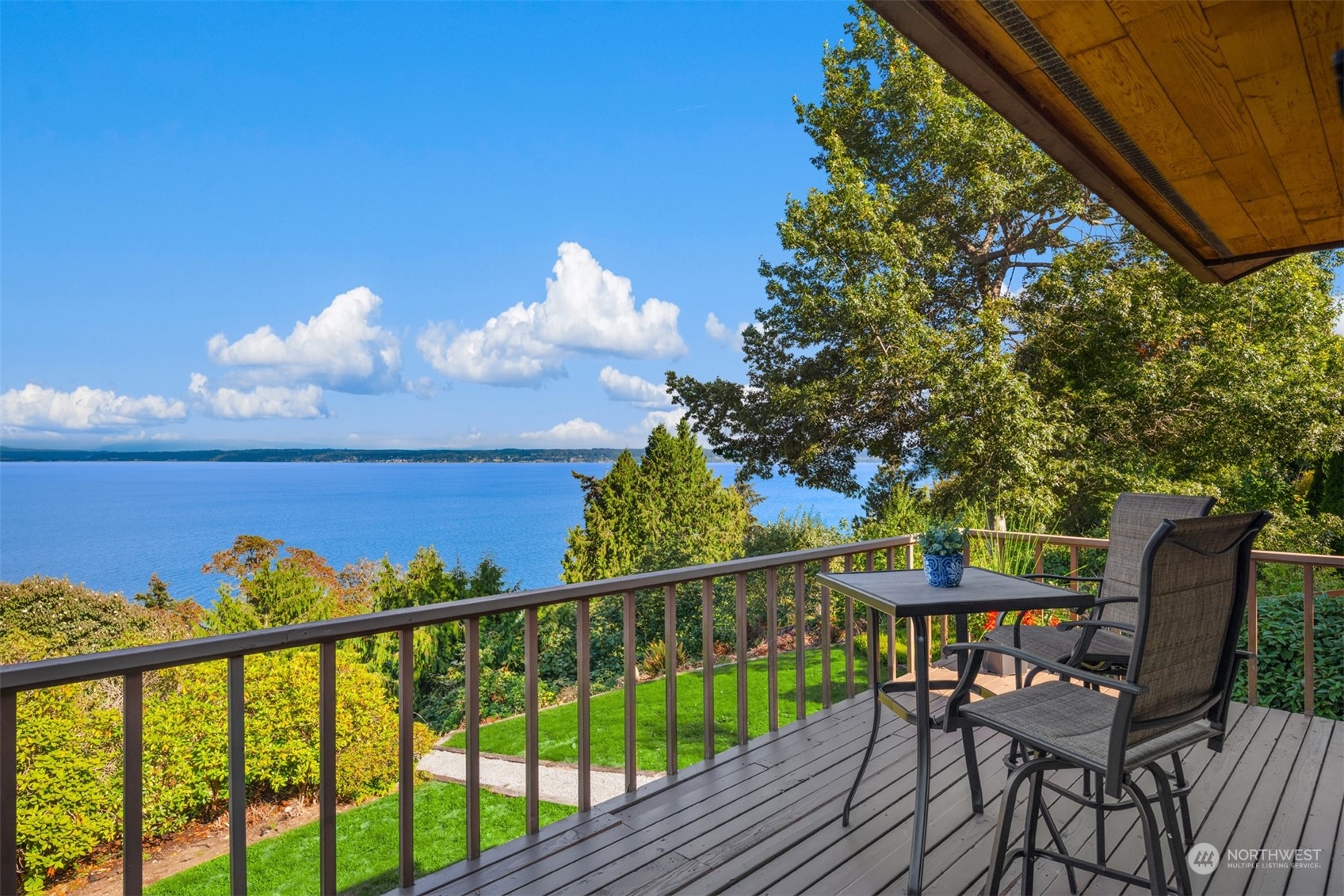 Cascade View Dr, Camano Island, WA 98282