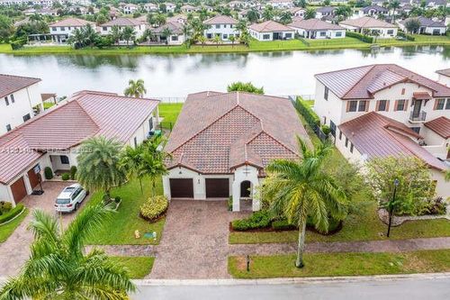 3091 Nw 82nd Way, Pembroke Pines, FL, 33024-3176 | Card Image