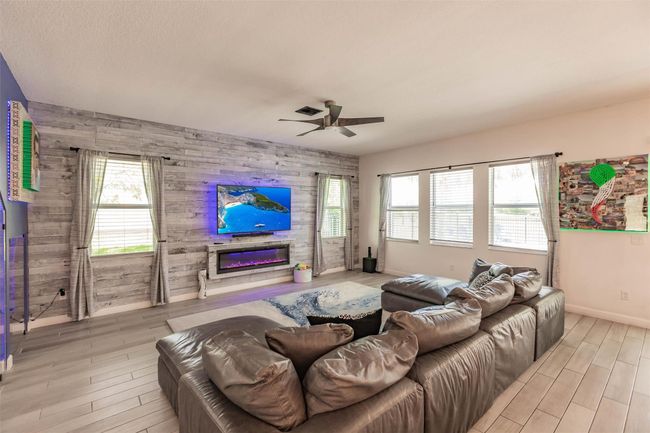 19655 Split Rail Run, House other with 5 bedrooms, 4 bathrooms and null parking in Loxahatchee FL | Image 13