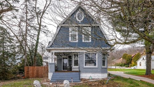 10755 Main St, Mantua, OH, 44255-8926 | Card Image