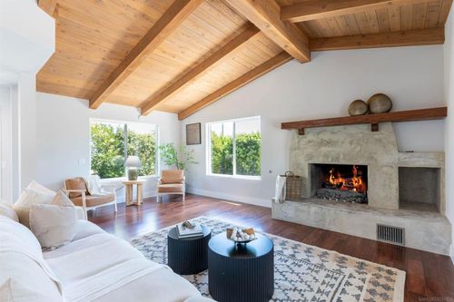 907 Ridge Heights Dr, Fallbrook, CA, 92028-3663 | Card Image