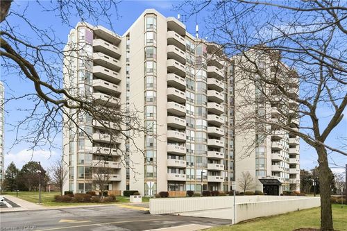 407-5070 Pinedale Avenue, Burlington, ON, L7L5V6 | Card Image