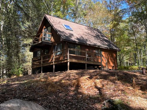 139 Water View Dr, Hawley, PA, 18428-7838 | Card Image