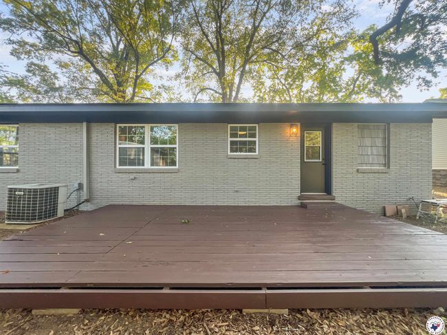 202 Main St, House other with 3 bedrooms, 2 bathrooms and null parking in Hooks TX | Image 19