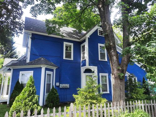 8 Harbor Ct, Nashua, NH, 03060-4639 | Card Image