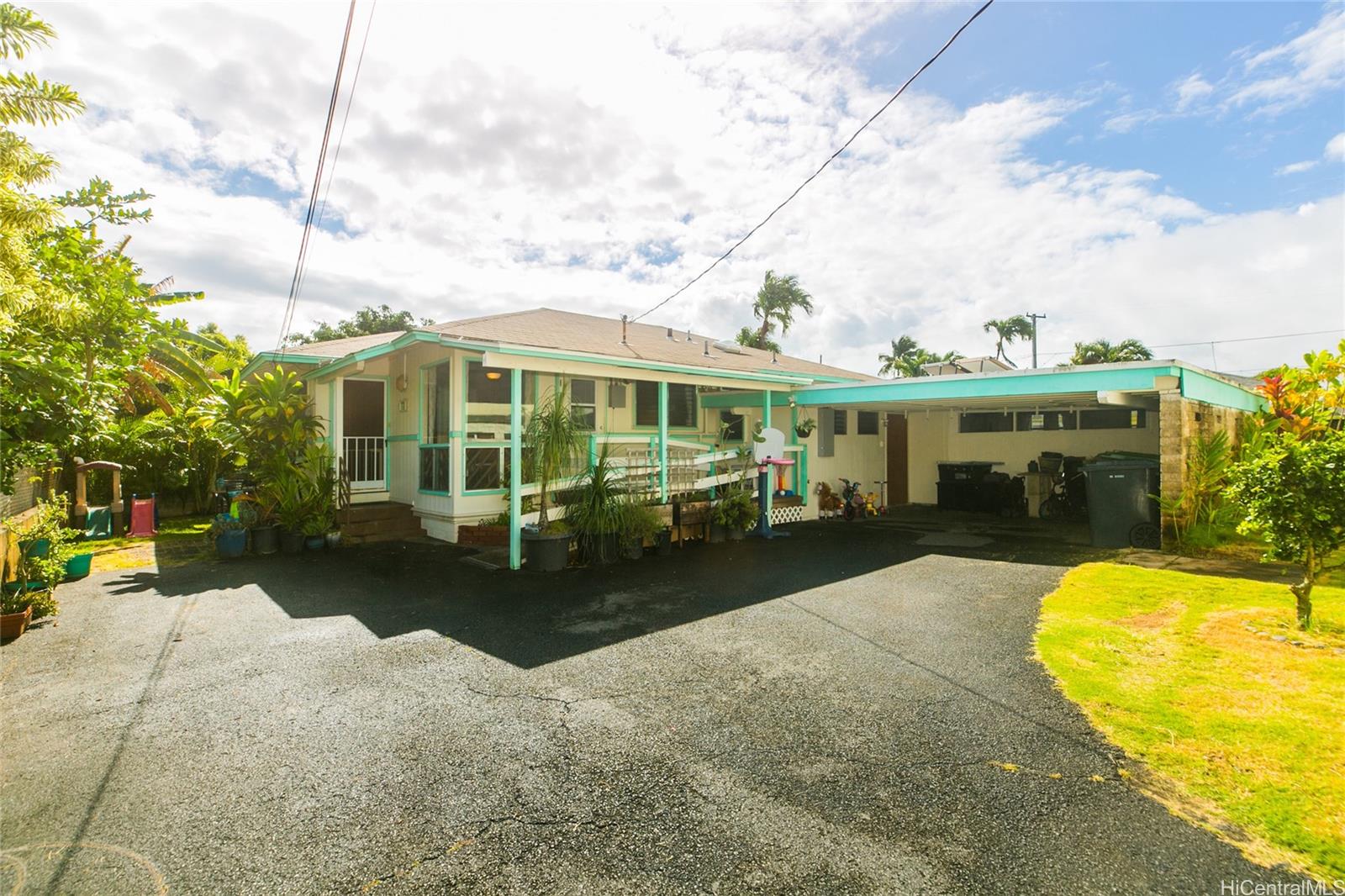 Oneawa St, Kailua, HI 96734
