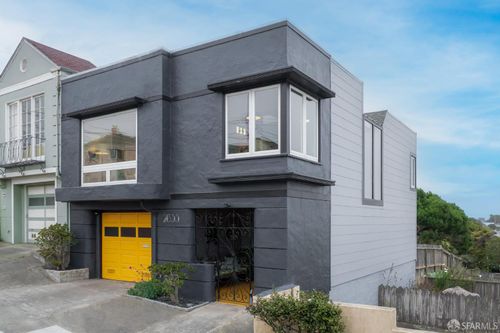 2833 Moraga St, San Francisco, CA, 94122-4122 | Card Image