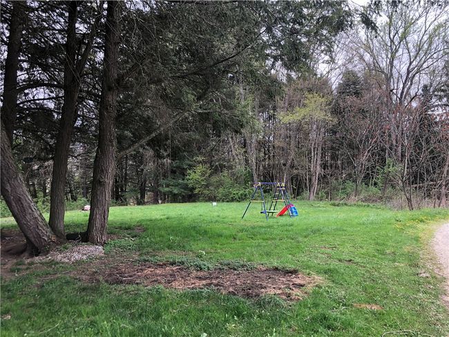 3823 National Pike, House other with 4 bedrooms, 2 bathrooms and 4 parking in Farmington PA | Image 5