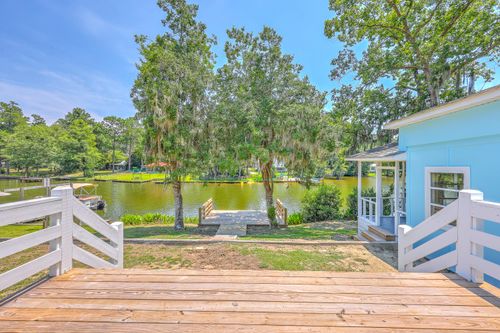 1303 Delano St, Manning, SC, 29102-7781 | Card Image