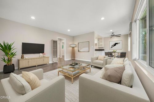 8-590 N Los Robles Ave, Pasadena, CA, 91101-2009 | Card Image