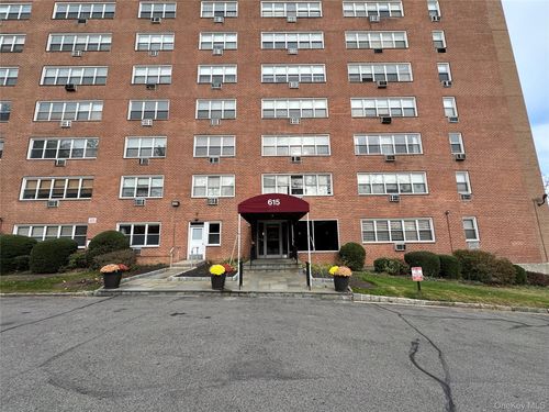 apt-102-615 Palmer Rd, Yonkers, NY, 10701-5148 | Card Image