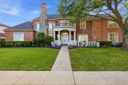 17431 Woods Edge Dr, Dallas, TX, 75287-7541 | Card Image