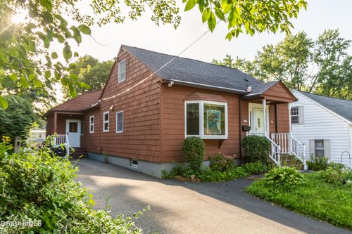 28 Adelaide Ave, Pittsfield, MA, 01201-7260 | Card Image