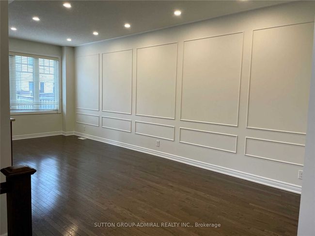 95 Southdown Ave, House attached with 3 bedrooms, 3 bathrooms and 3 parking in Vaughan ON | Image 4
