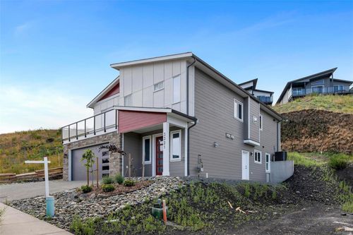 3321 Woodrush Dr, Duncan, BC, V9L0J9 | Card Image