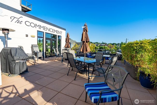 The patio is the perfect place for outdoor entertaining while taking in the fresh air and sunshine. | Image 20