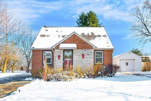 1008 Pekin Ave, Creve Coeur, IL, 61610-3327 | Card Image