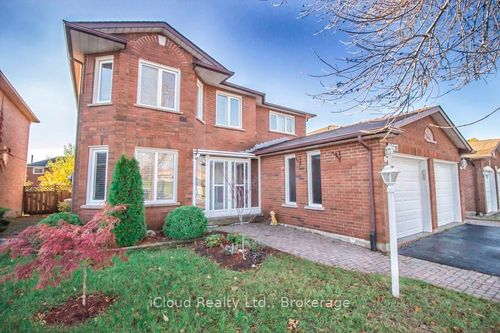 2667 Wynten Way, Oakville, ON, L6J6Z2 | Card Image