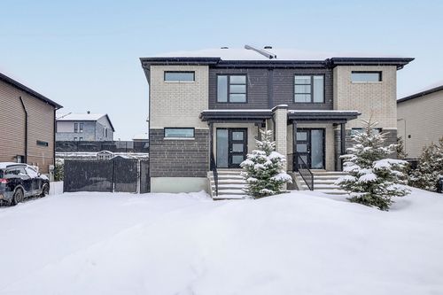 25 Rue De St-Pétersbourg, Gatineau, QC, J9J4G9 | Card Image