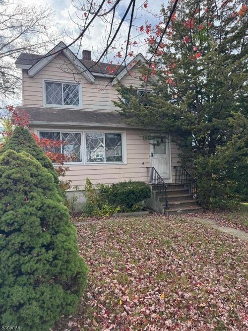 898 Lancaster Rd, Ridgefield, NJ, 07657-2537 | Card Image