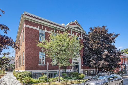 203-24 Springfield Rd, Ottawa, ON, K1M1C9 | Card Image