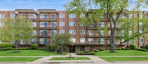 311-8100 W Foster Ln, Niles, IL, 60714-1159 | Card Image