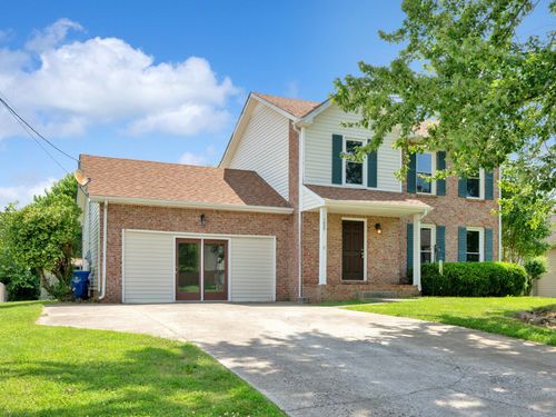 1025 Roedeer Dr, Clarksville, TN, 37042-5961 | Card Image