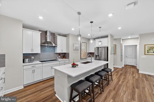 unit-204-21630 Hawksbill High Cir, STERLING, VA, 20164-9399 | Card Image