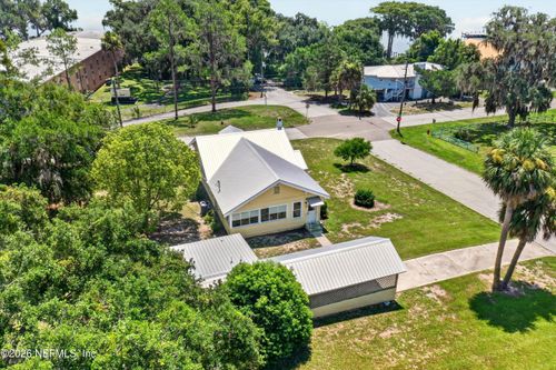 101 N Lake St, Crescent City, FL, 32112-2619 | Card Image