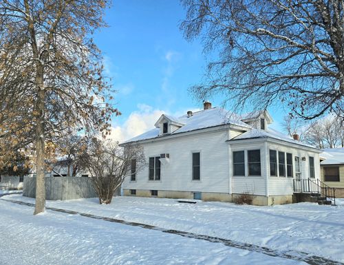 720 6th St, International Falls, MN, 56649-2610 | Card Image