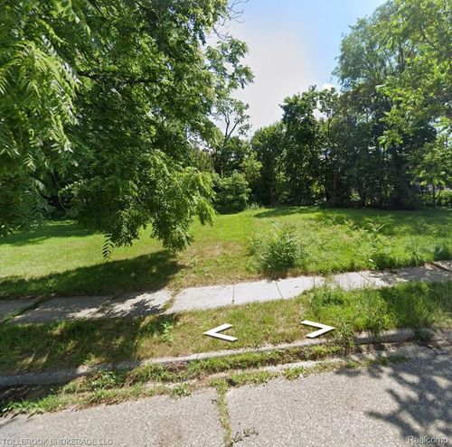 00 N Roselawn, Pontiac, MI, 48342 | Card Image