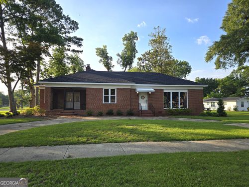 834 Academy Dr, Louisville, GA, 30434-1479 | Card Image