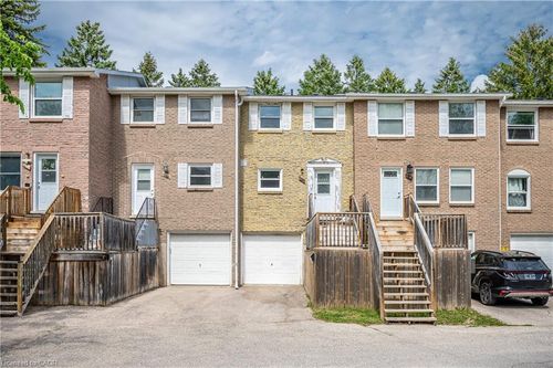 212 Westcourt Pl, Waterloo, ON, N2L2R7 | Card Image