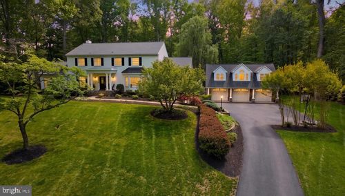 11205 Sorrel Ridge Ln, OAKTON, VA, 22124-1323 | Card Image