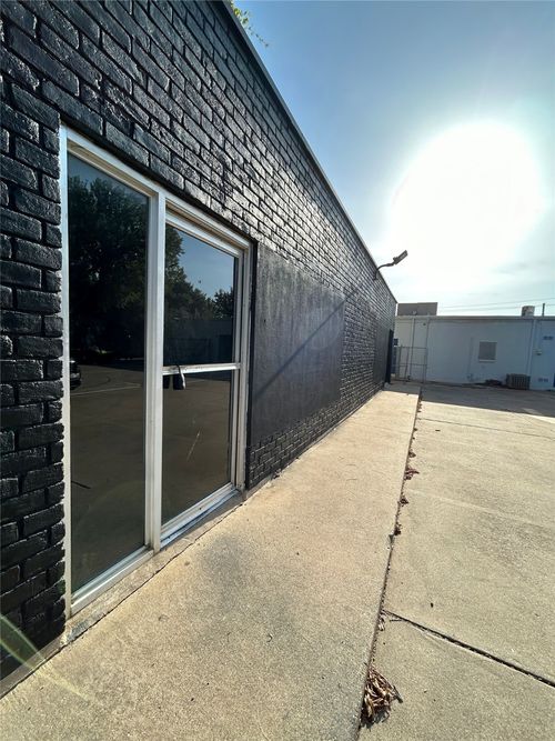 306 S Bowen Rd, Arlington, TX, 76013-1254 | Card Image