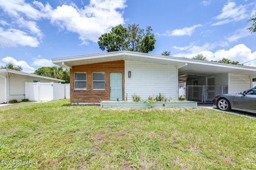 4425 W Wyoming Ave, TAMPA, FL, 33616-1033 | Card Image