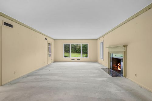 18 Kent Rd, Scarsdale, NY, 10583-2304 | Card Image