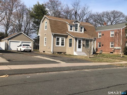 176 Sisson St, East Hartford, CT, 06118-1538 | Card Image