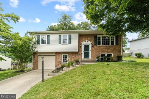 11876 Catoctin Dr, WOODBRIDGE, VA, 22192-1112 | Card Image