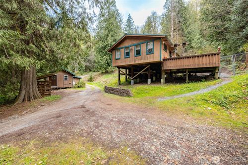2085 Butler Creek Rd, Sedro Woolley, WA, 98284-8153 | Card Image