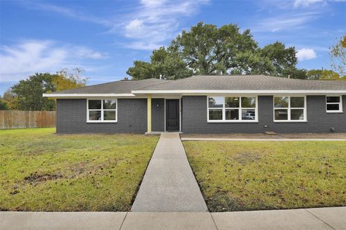 1914 Monroe Dr, Pasadena, TX, 77502-2554 | Card Image